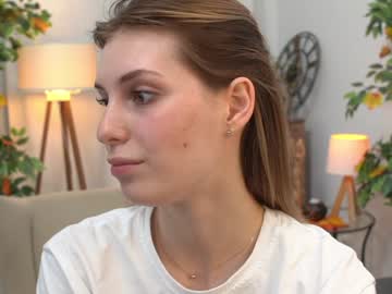 girl cam all day refined_style image #8309152