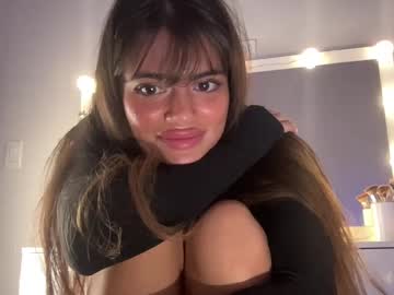 girl cam all day poutyselena image #7200242