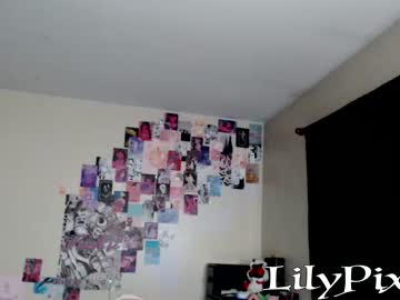 girl cam all day lilypixel image #3900693