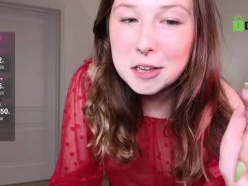 girl cam all day lottie_shine image #7672650
