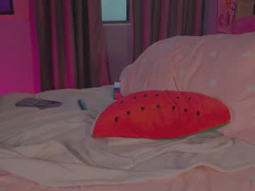 girl cam all day kittenmoon_ image #6966183