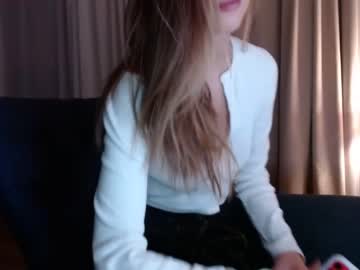 girl cam all day bitter_moon image #527204