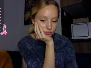 girl cam all day white_lime image #7393212