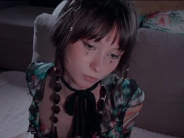 girl cam all day chaturbatable image #6867390
