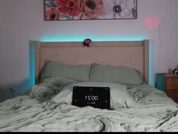 couple cam all day ari_lovexo image #7774181