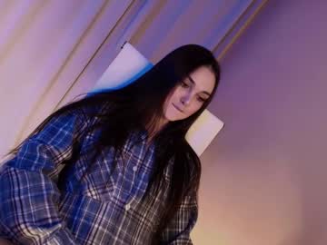 girl cam all day hollyextra image #9418217
