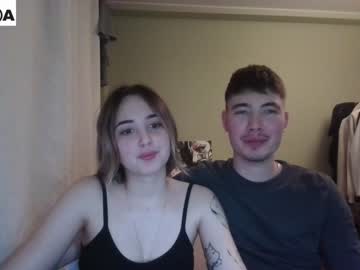 couple cam all day bananass_friends image #6429219