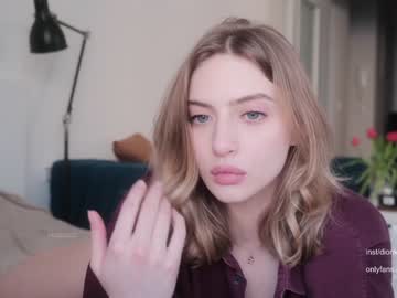 girl cam all day sleepsteep image #1350667