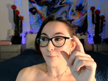 girl cam all day littlee33 image #225170