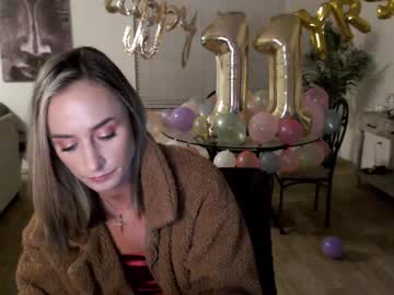 girl cam all day holihurricane image #8876095