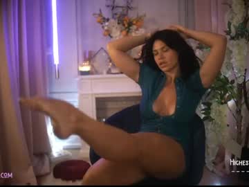 girl cam all day lucieoude_ image #2437