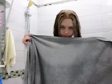 girl cam all day small_blondee image #5962756