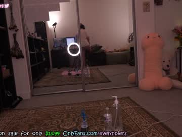 girl cam all day evelynpiers image #4336237