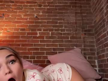 girl cam all day iris_world image #8869775