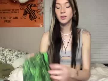 girl cam all day kimclementine image #8292893
