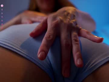 girl cam all day lucie_beltran image #9002285