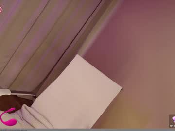girl cam all day hollyextra image #9357360