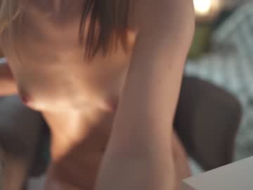 girl cam all day _mirrra_ image #739717