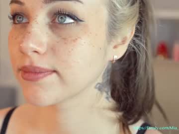 girl cam all day mia_milagros image #1814429