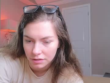 girl cam all day chroniclove image #7810612