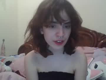 girl cam all day kitsunebby image #4139807