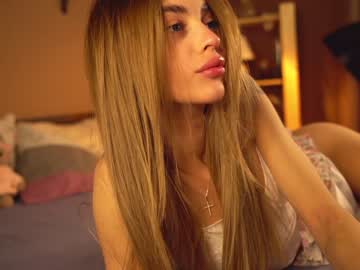 girl cam all day cuteelsa_ image #6109754
