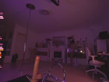 girl cam all day hannahjames710 image #7949623