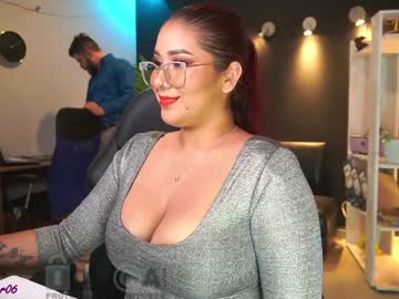 girl cam all day gold_room image #1482953