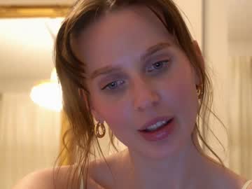 girl cam all day ellaa91 image #1431507