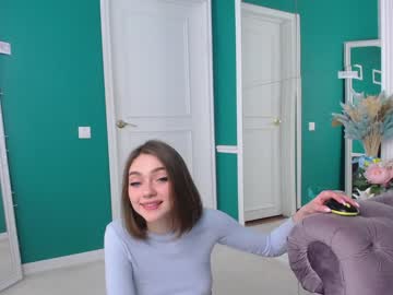 girl cam all day adelewilson__ image #1371196