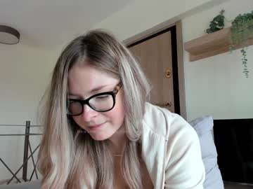 girl cam all day bestgirl_ofthe_neighborhood image #2892090