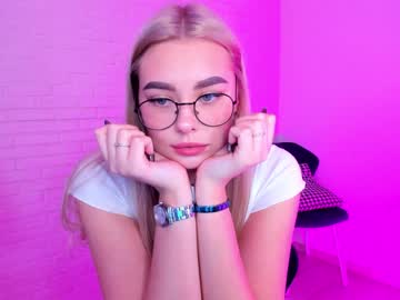 girl cam all day 8a8y_nura image #1377190