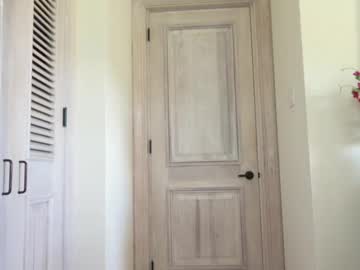 girl cam all day island_peach image #7765994