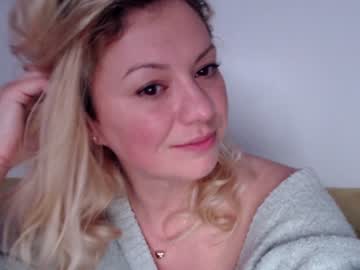girl cam all day kiradivine image #1710773