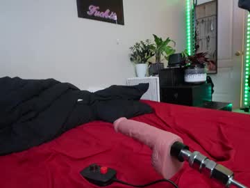 girl cam all day lilypixel image #9271235