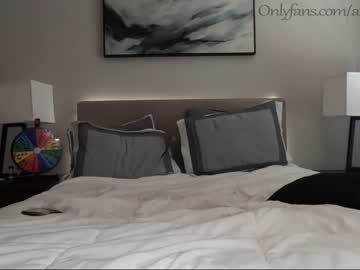 couple cam all day ari_lovexo image #2041927