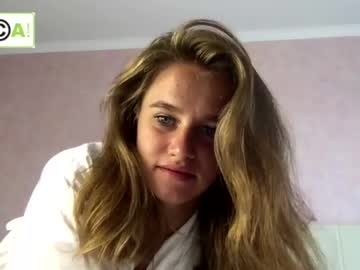 girl cam all day ella_hey image #7428159