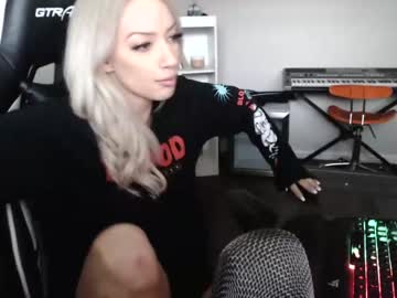 girl cam all day miss_bee image #635415