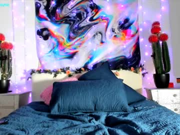 girl cam all day littlee33 image #535282