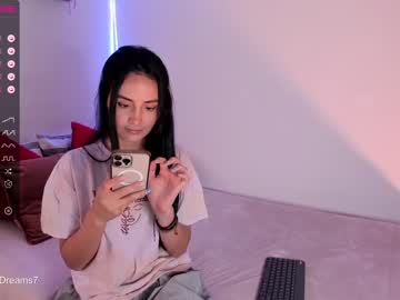 girl cam all day annie_dreams image #4000887