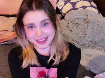 girl cam all day nyakawaii69 image #8679731