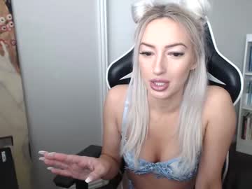 girl cam all day miss_bee image #1000651