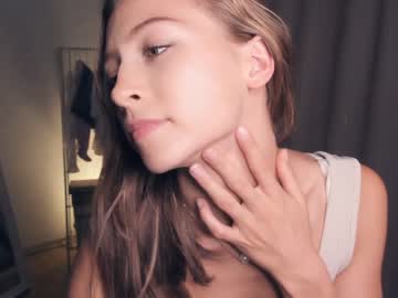 girl cam all day wave_of_happy_ image #5513085
