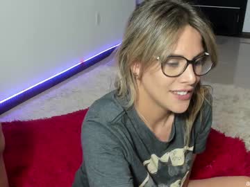 girl cam all day natyniklos2 image #1417636
