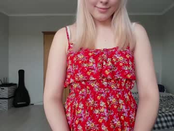 girl cam all day belle_ellie image #4747185