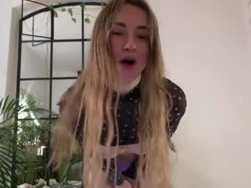 girl cam all day strawberryjamx image #6028147