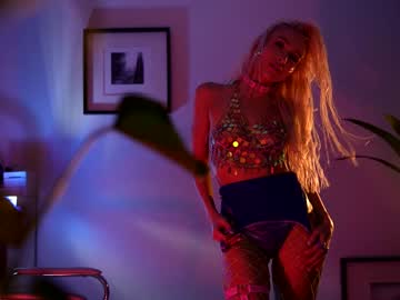 girl cam all day peach_me image #276387