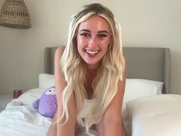 girl cam all day isabellastcloud image #6737788