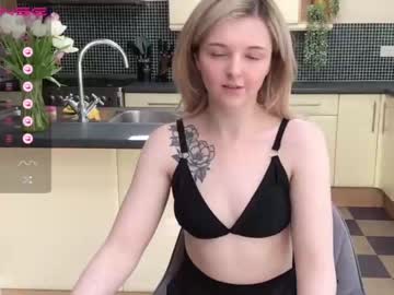 girl cam all day lucydelovely image #4497004