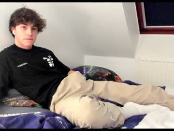 man cam all day noawhite image #3811730